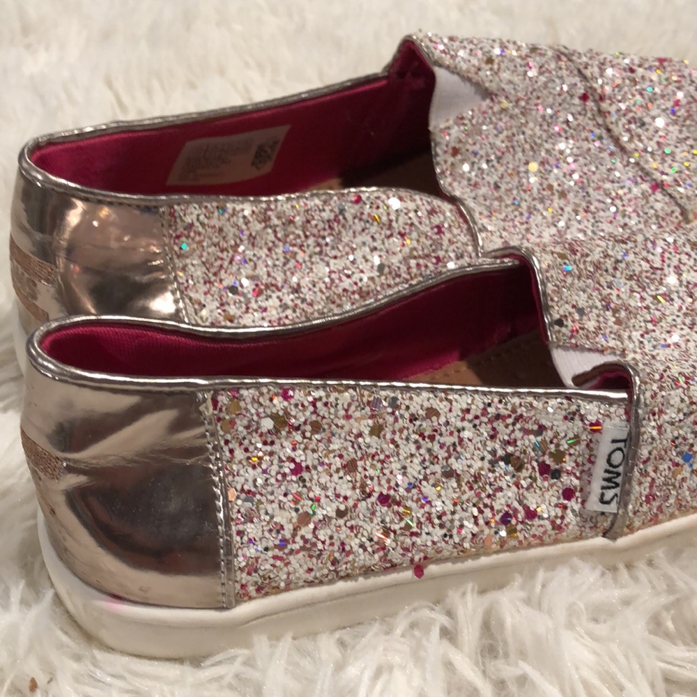TOMS Candy Cane design slip on. NWOT or box. - Picture 11 of 13
